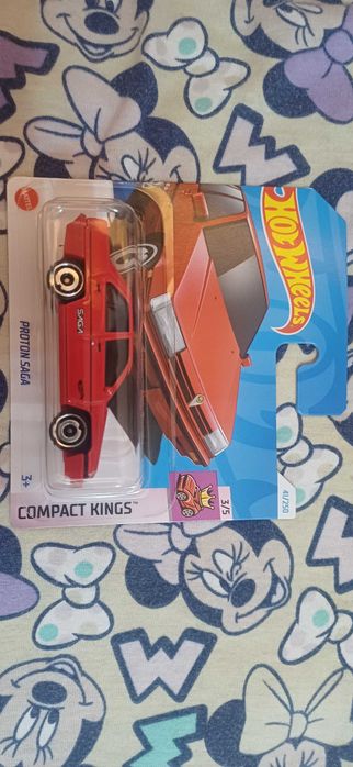 Черен петъкhot wheels двете колички за 13лв
