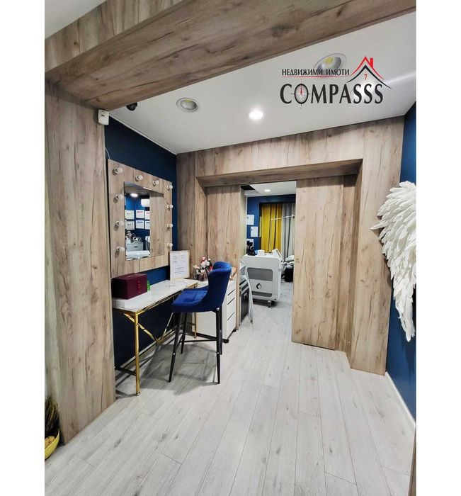 Продава се Магазин в Добрич, Център - 55 кв.м за 3000 €/кв.м - Снимка #1