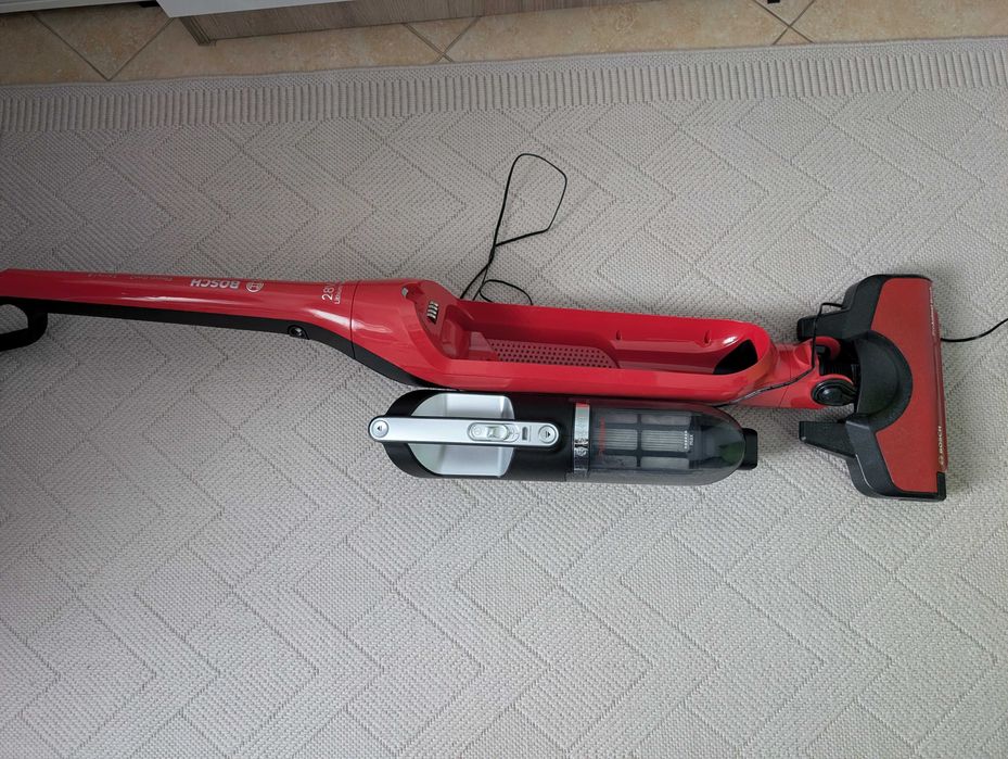 Вертикална Прахосмукачка BOSCH