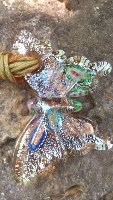 Дамски накити,огърлици,стъклена пеперуда идр.