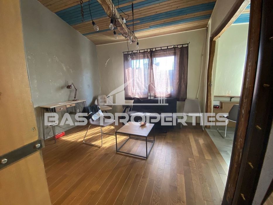 Дава се под наем Едностаен апартамент в София, Център - 50 кв.м за 550 € - Снимка #1