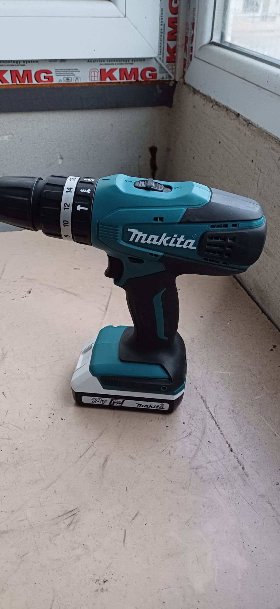 Чисто нов винтоверт MAKITA HP457 D
