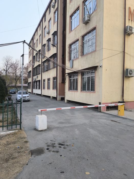 КВАРТИРА СОТИЛАДИ Уй холати: Евро, Акфа ром МДФ ва Темир