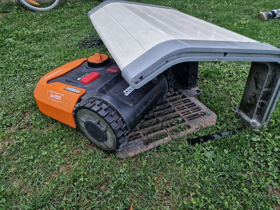 Robot tuns gazon Worx Landroid M