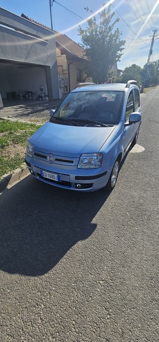 Fiat Panda  1. 2 benzina c/v automată