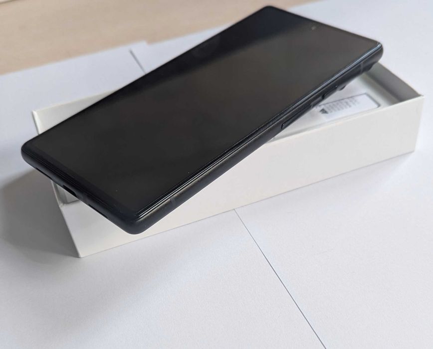 Google Pixel 6 Телефон