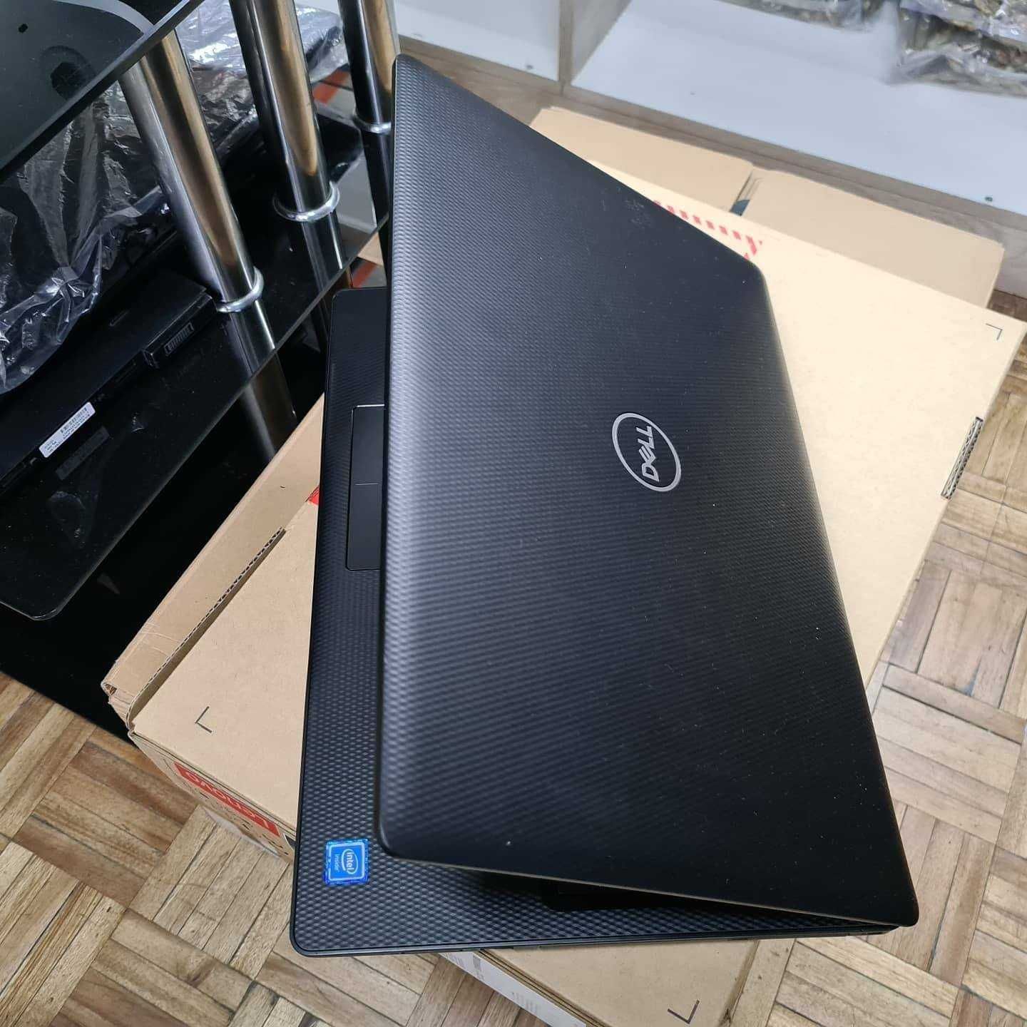 Laptop Dell Inspiron 3584 cu procesor Intel Core™ i3-7020U - Quad Core