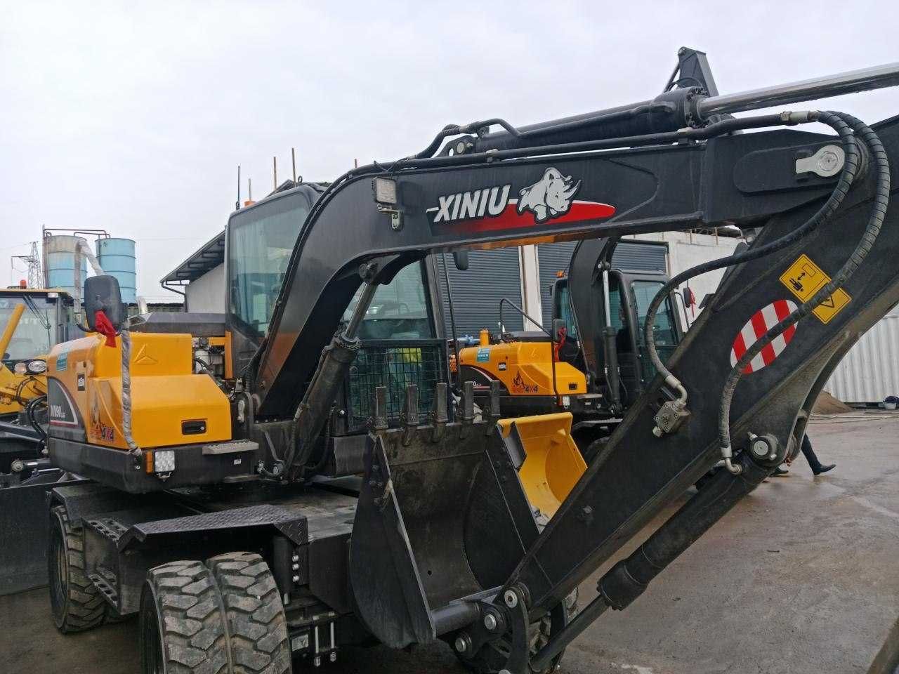 Экскаватор XINIU XN90LX-9G