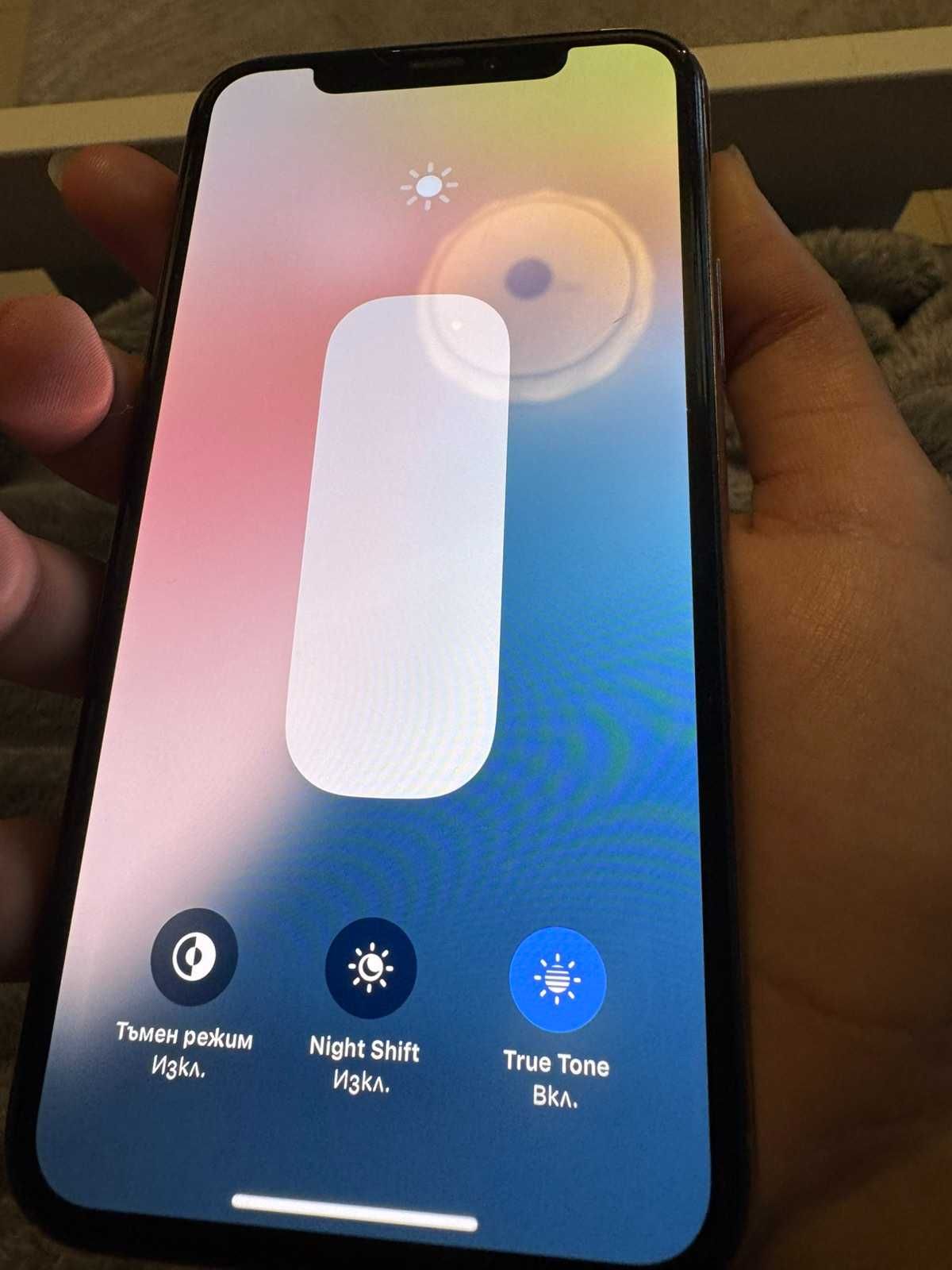Продавам Iphone 11 pro 256GB