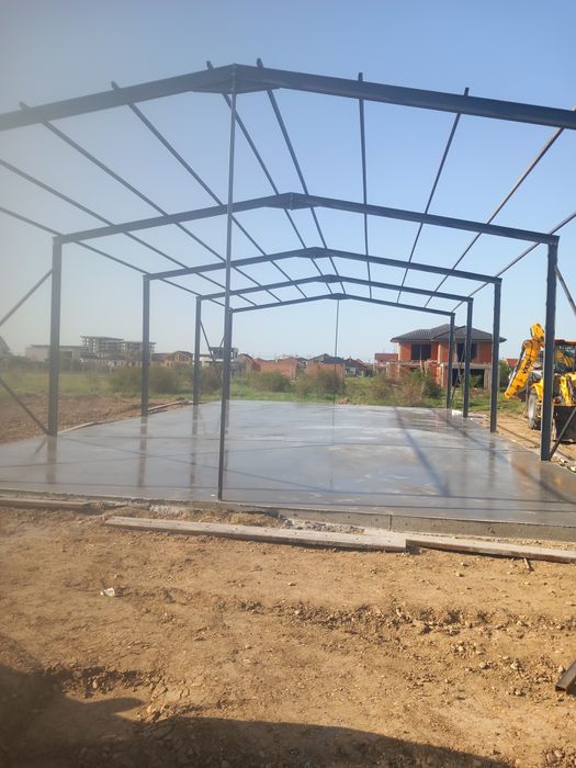 Hale metalice 10x20 4800 euro