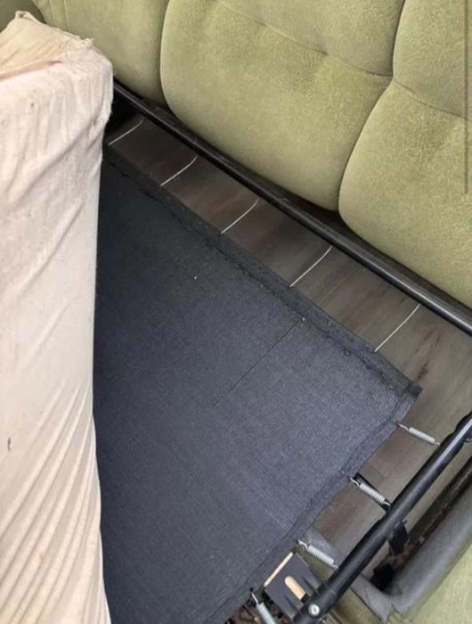 Срочно продам диван