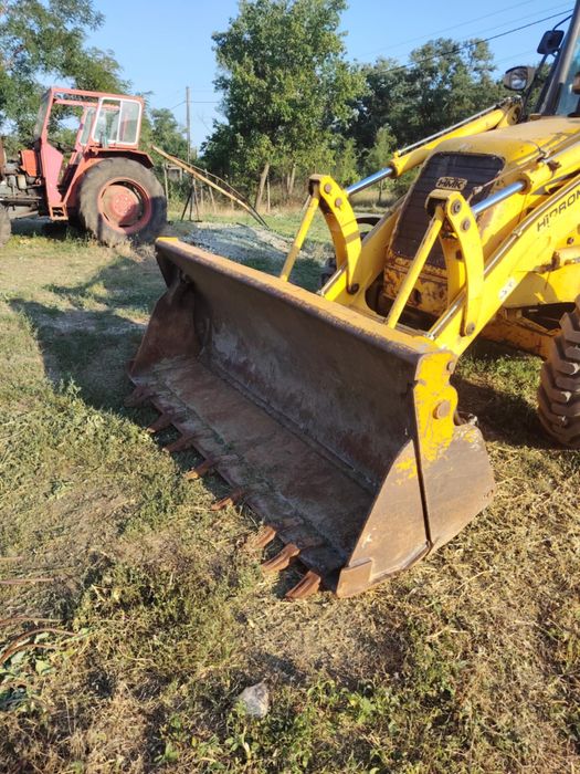 Buldoexcavator Hidromek