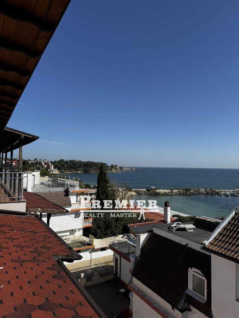 Продава се Четиристаен апартамент в Несебър - 140 кв.м за 1250 €/кв.м - Снимка #16