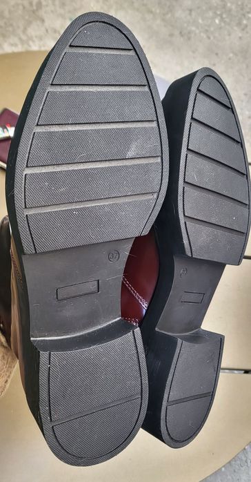 Ghete Apple of Eden 37, piele naturalā