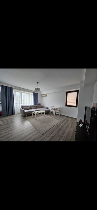 Persoana fizica Vand  Ap. 2 camere Mamaia zona hotelului Ambasador