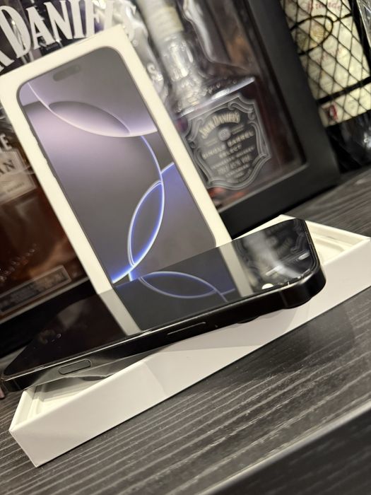 Iphone 16 pro max 1TB - в гаранция до 11.2026