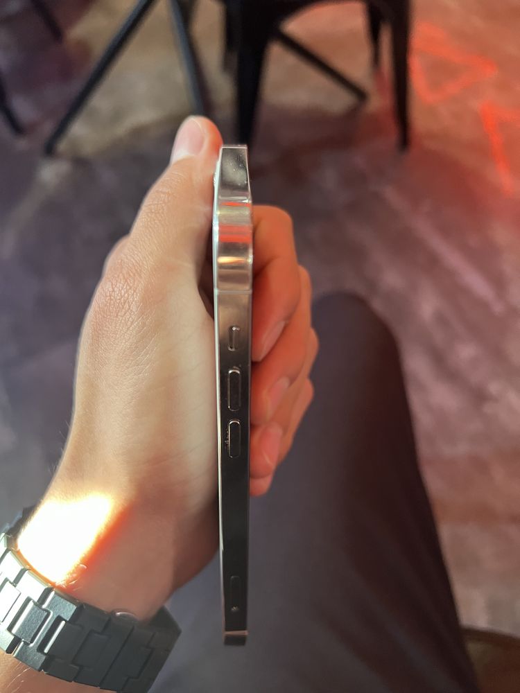 iP hone 12 Pro 74% yomkist