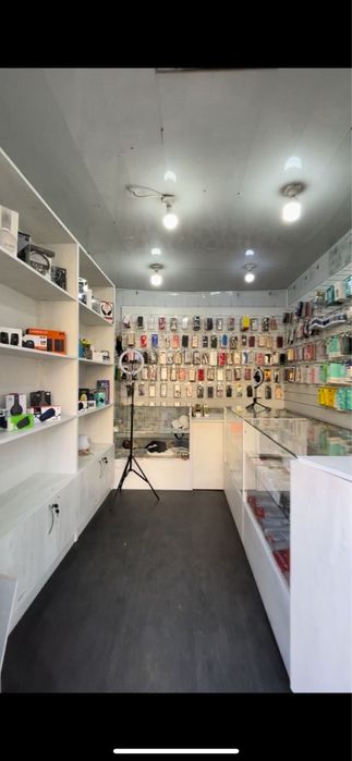 Срочно продаю магазин сотовый аксессуары