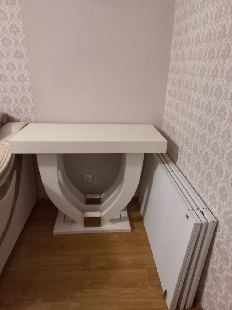 Продам столь почти новый