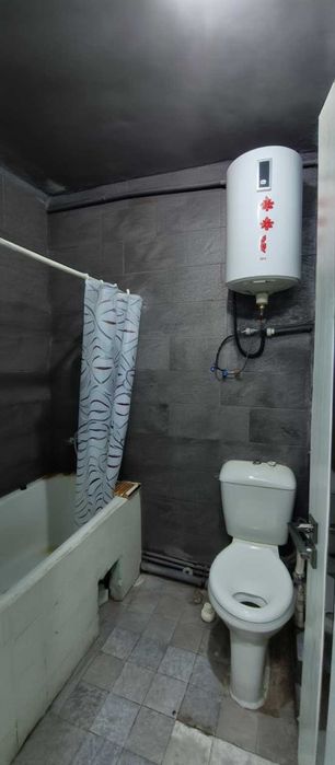 СДАЁТСЯ 1-КОМНАТНАЯ КВАРТИРА 2 этаж, район Кирпичный 165$