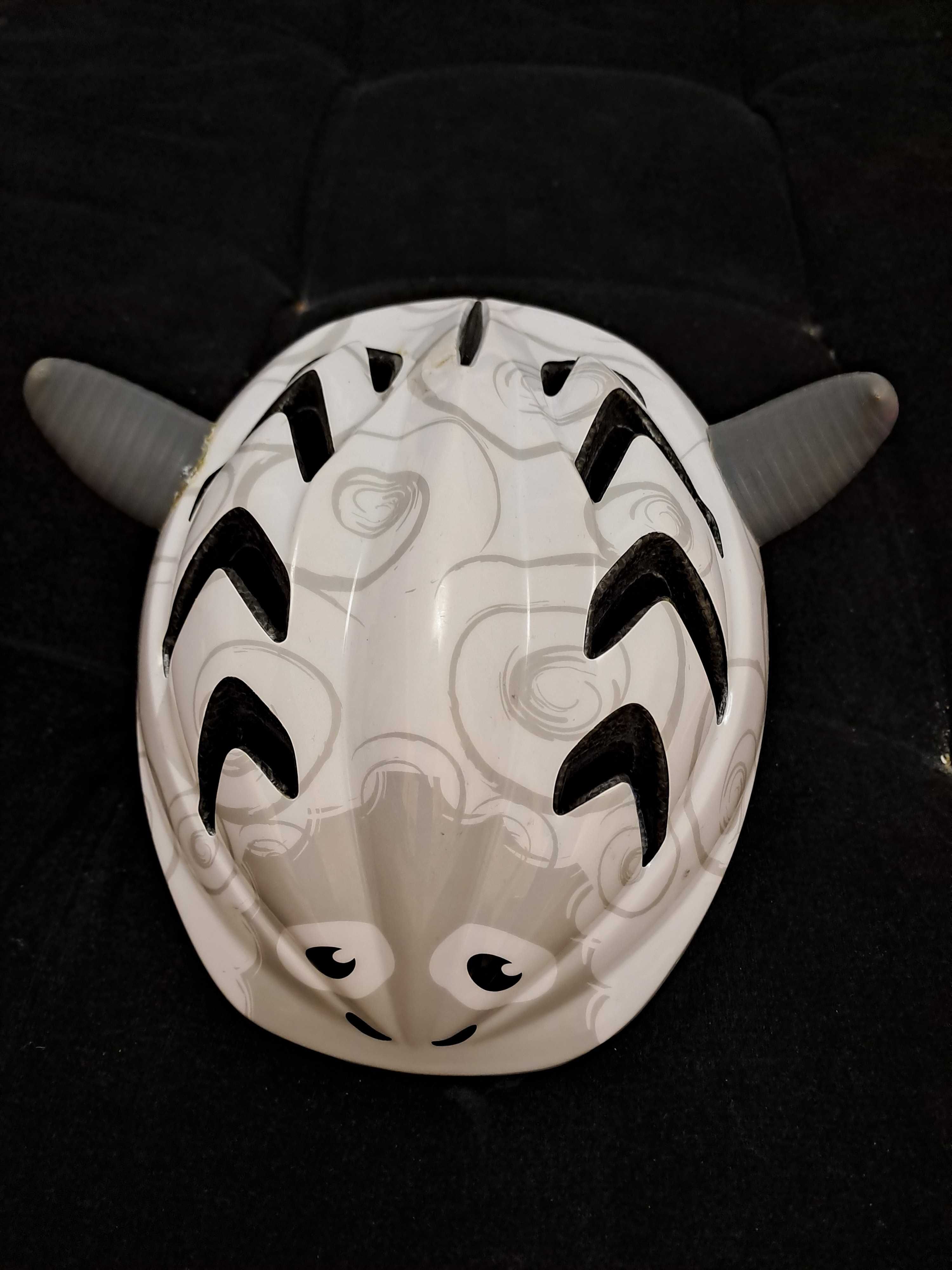шлем детский защитный спортивный
