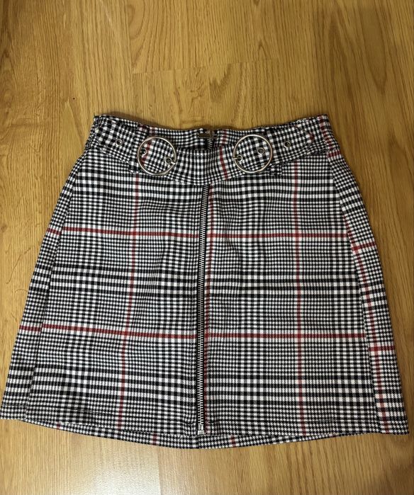 Пола Bershka XS размер