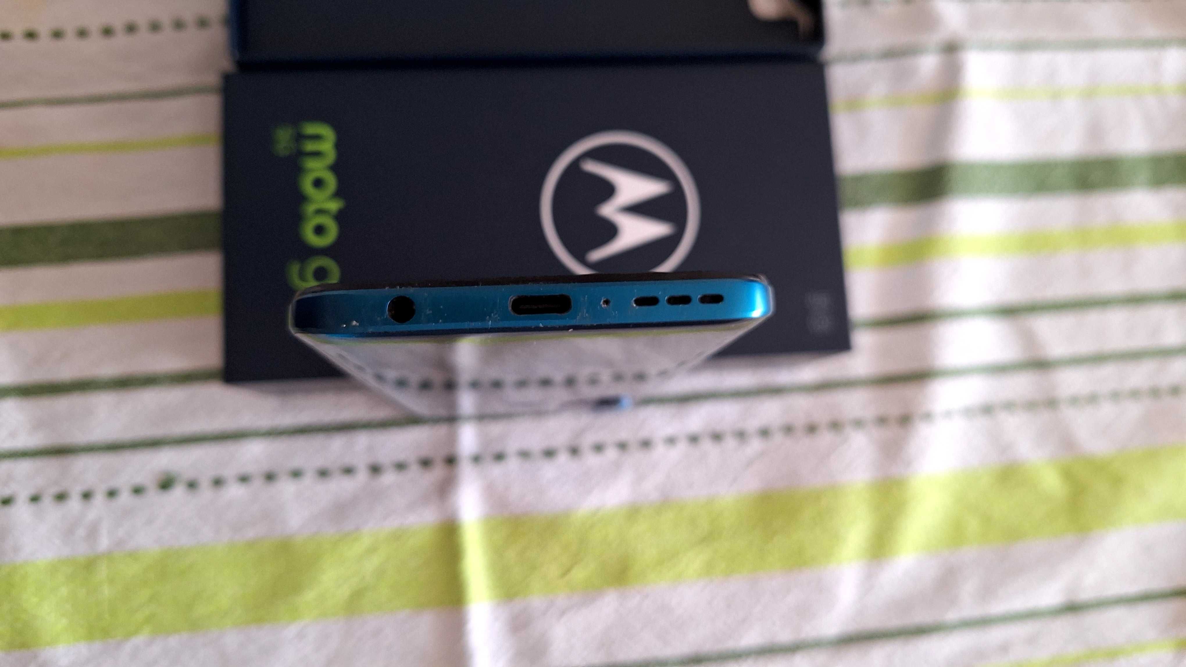 Motorola moto g71, 128GB, 6GB RAM Dual, 5G, подарък часовник