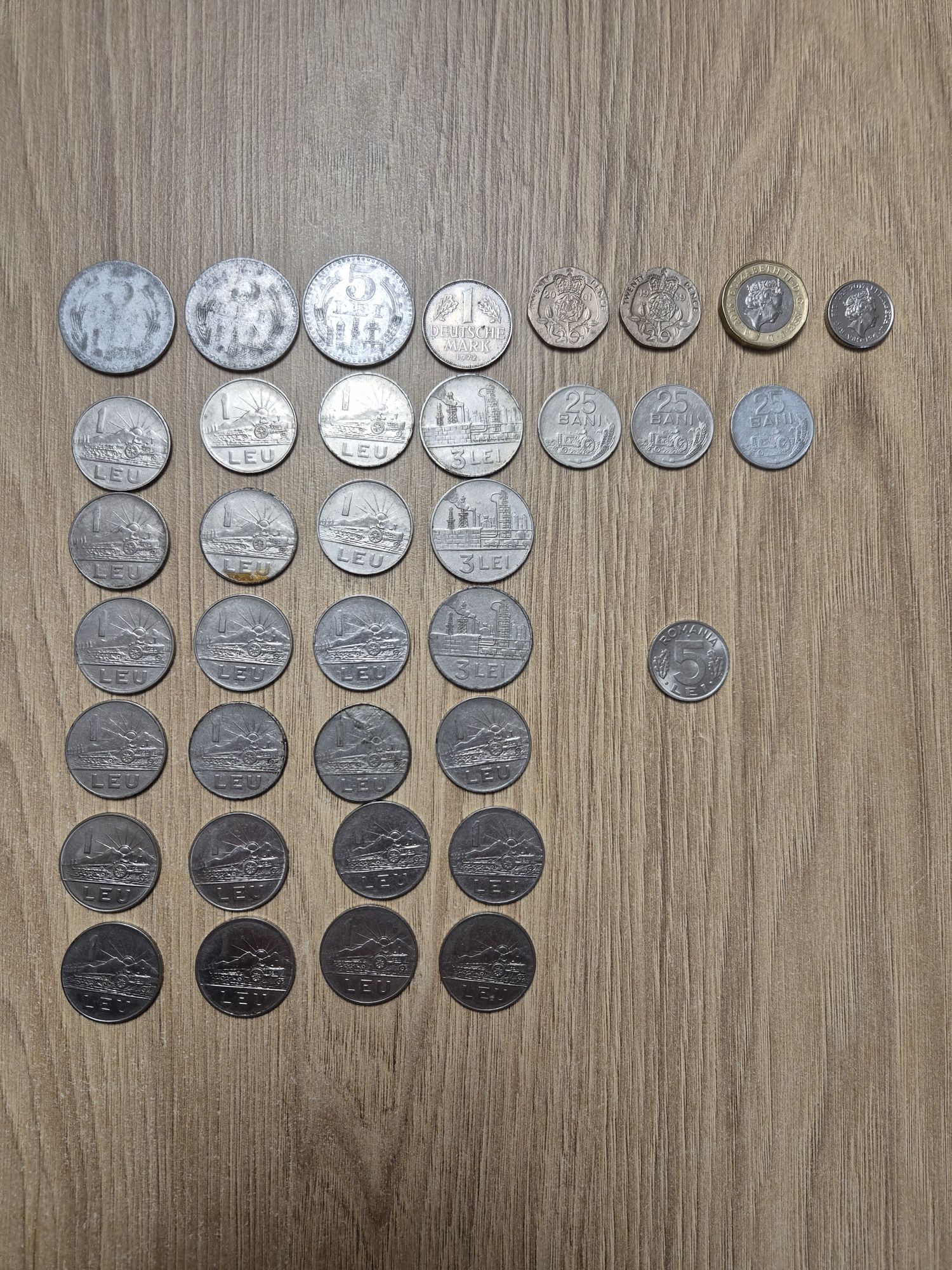 Monede vechi 1 leu 3 lei 5 lei 25 bani etc.
