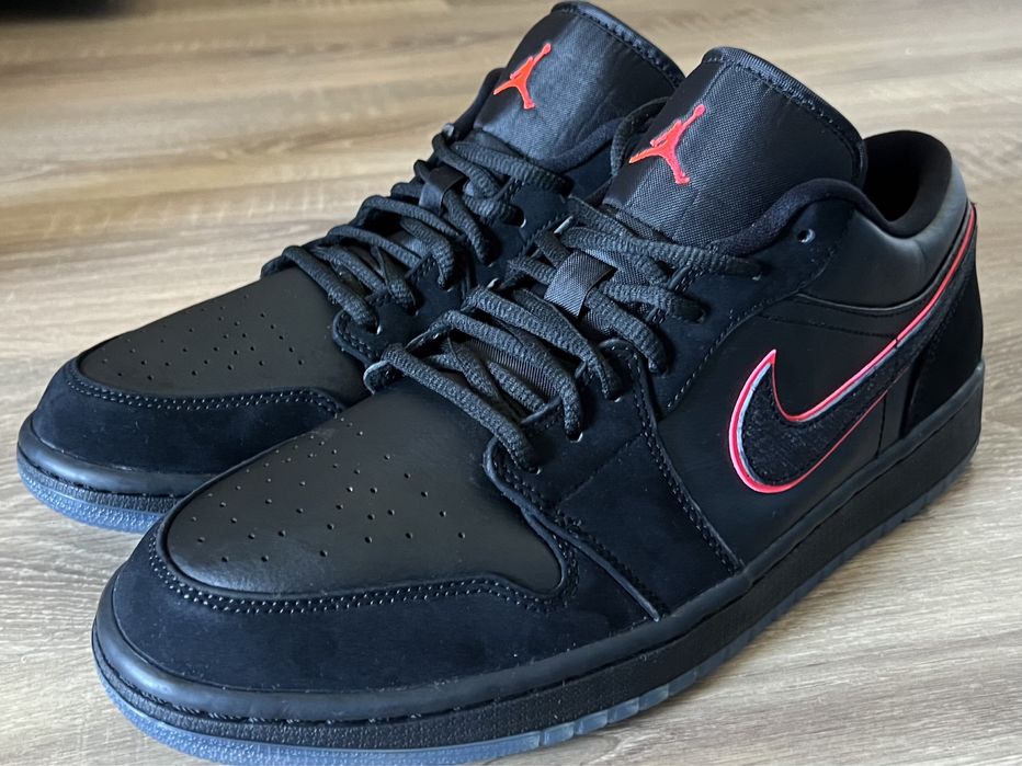 Air Jordan 1 Low Retro Black Red Orbit… marime 45,5