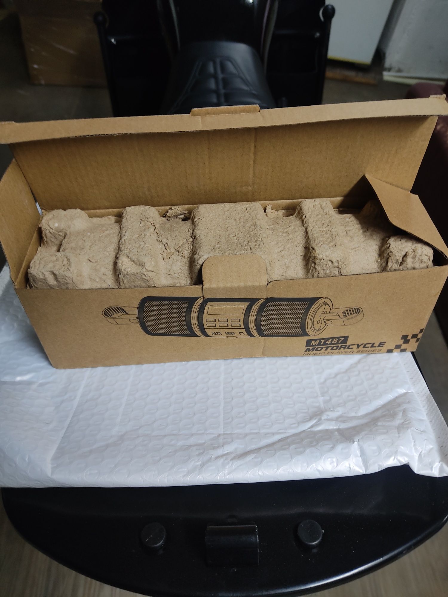 Продам музыкальную колонку 12 v