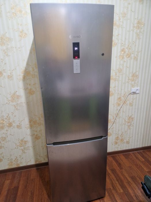 Продам отличный холодильник