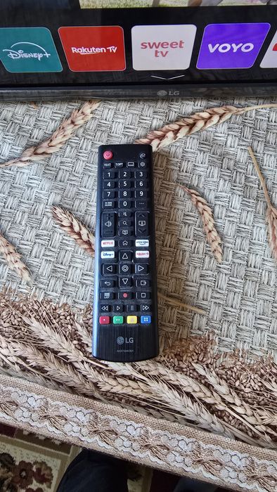 Tv Lg led smart.