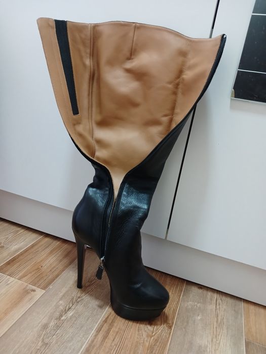 Продам ботфорты 38 размера на высоких каблуках