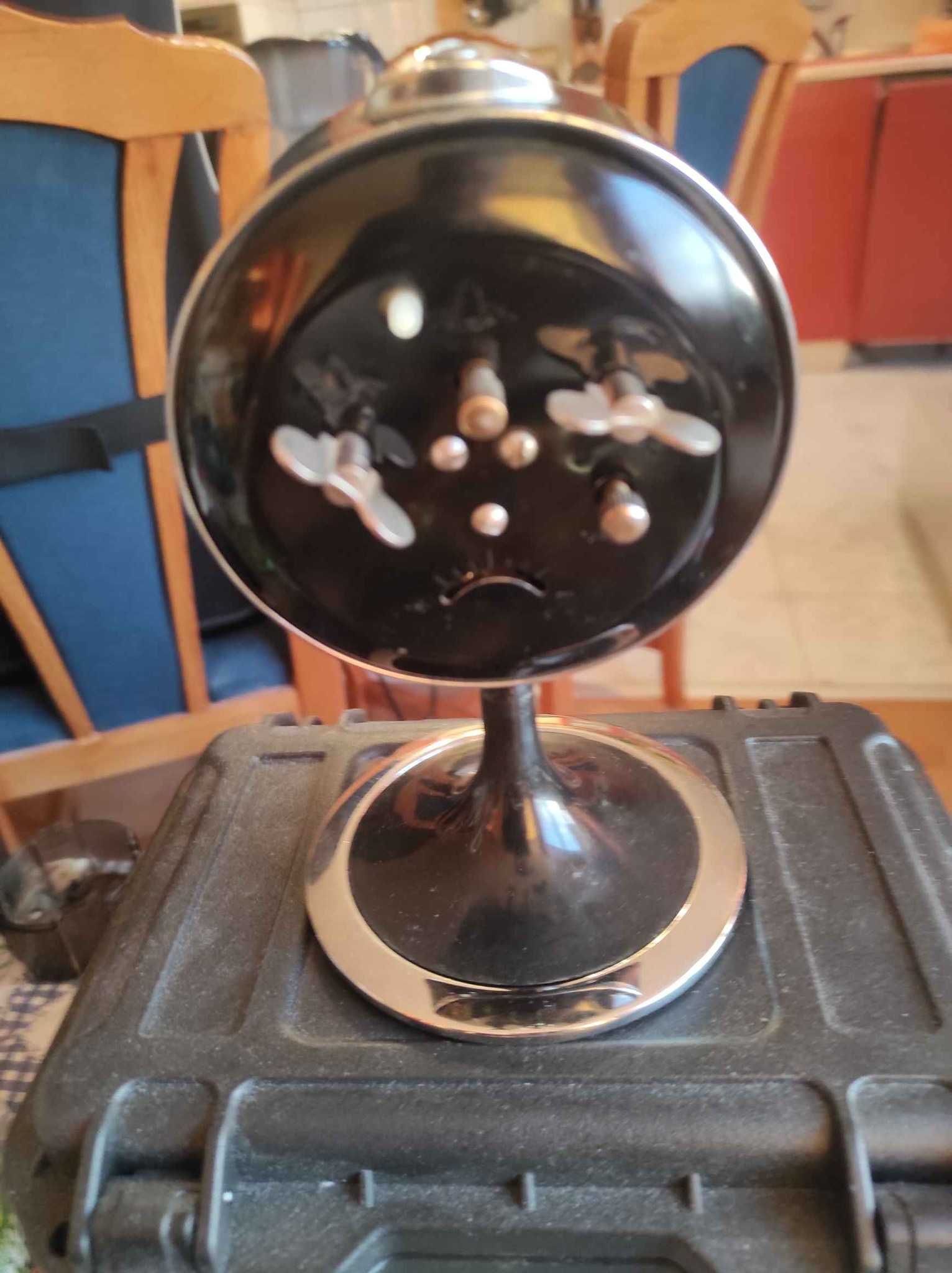 Часовници, работят