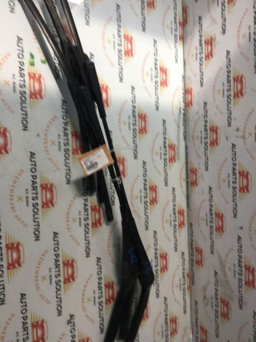 Stergator parbriz BMW E 81,E 87, 2.0D an fabr. 2008