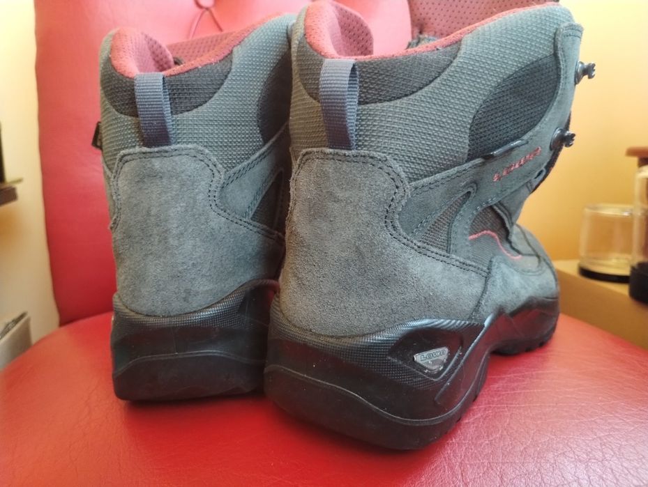 Bocanci barbati Lowa