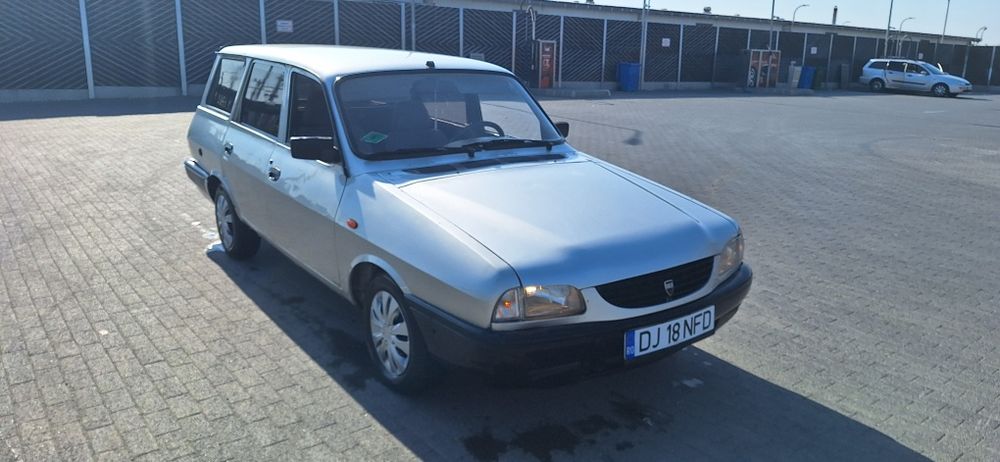 Vand dacia break si dacia berlina