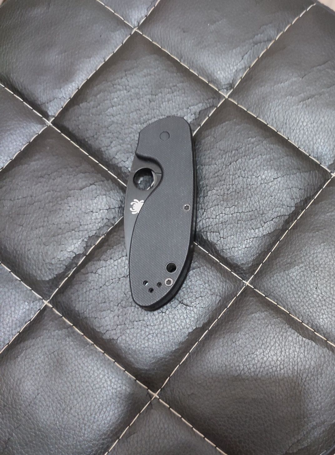 Briceag / Cutit de buzunar Spyderco impecabil