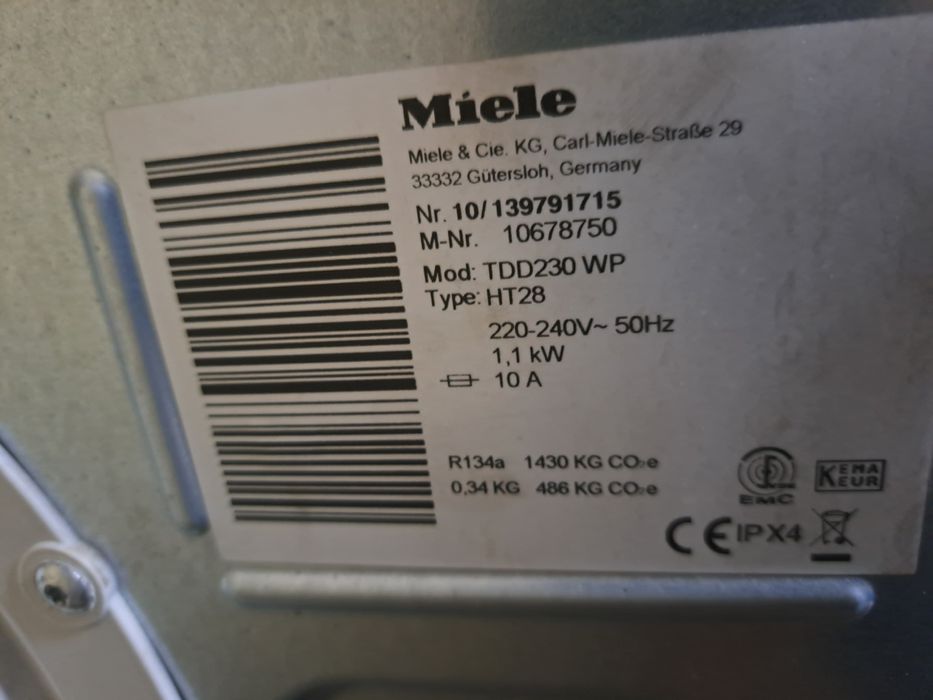 Uscator de rufe Miele T1