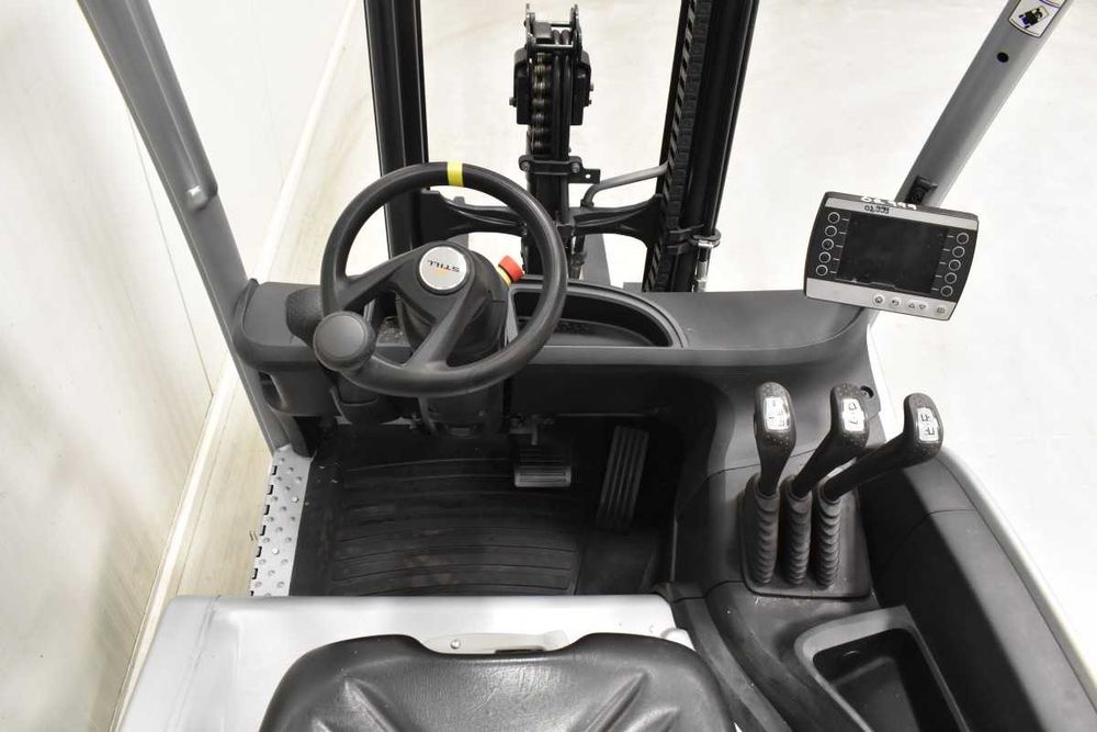 Stivuitor Stivuitor Still RX20-14 din 2021