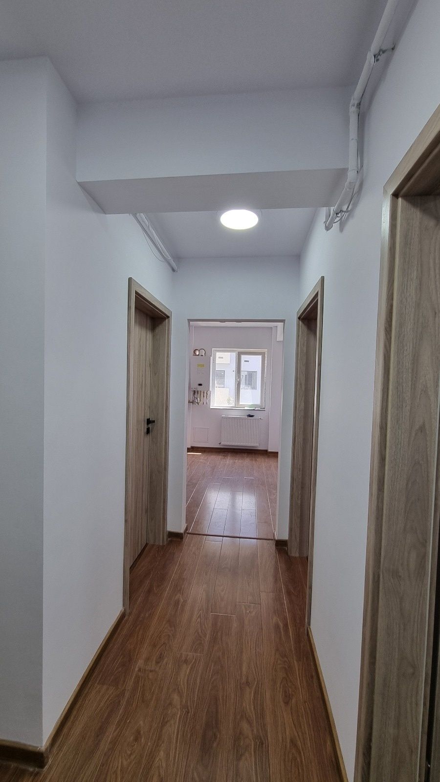 Persoana fizica Vând apartament construcție noua
