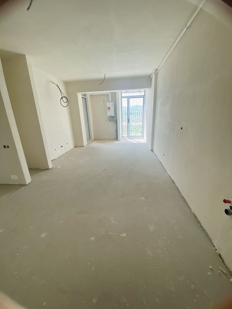 Apartament 3 camere/ 77 mp/ West Peak/ Zona Vivo