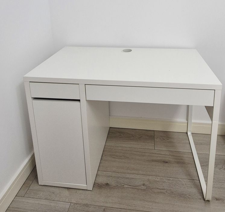 Vand birou alb IKEA