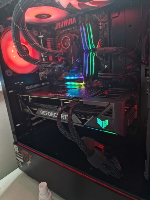 Кутия за компютър Phanteks Eclipse P350x, водно охлаждане и вентилатор