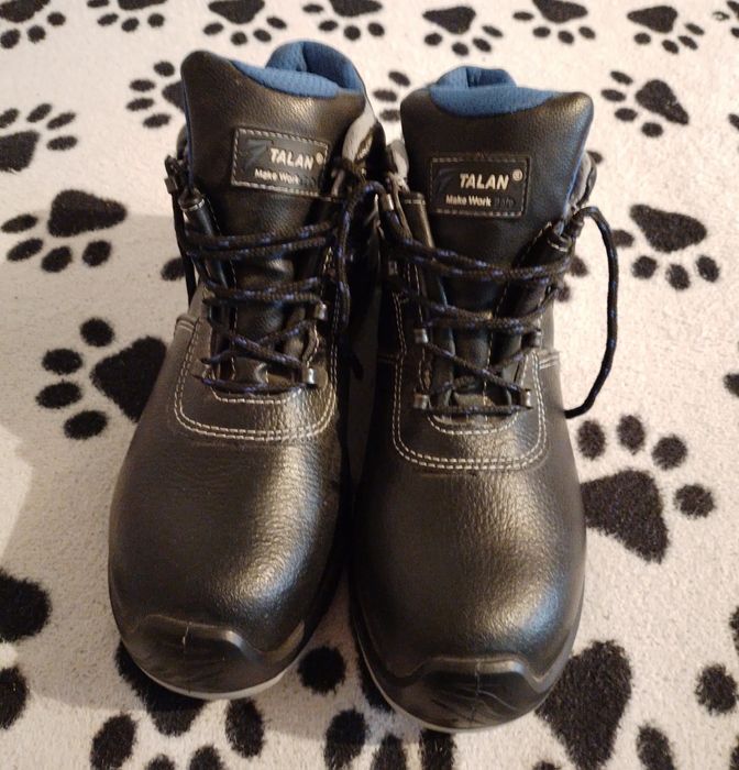 Продам мужские рабочие ботинки