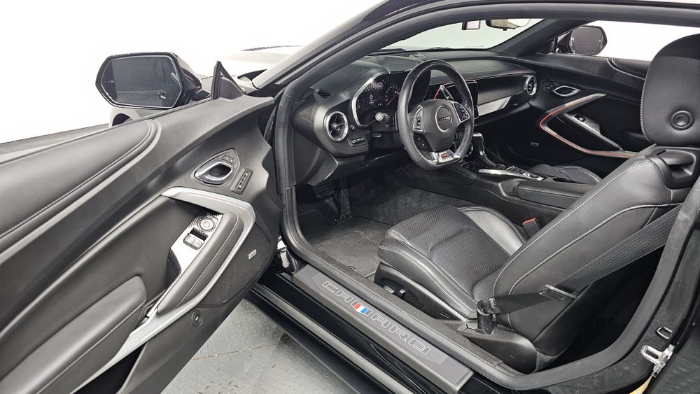 Chevrolet Camaro SS 6.2 V8