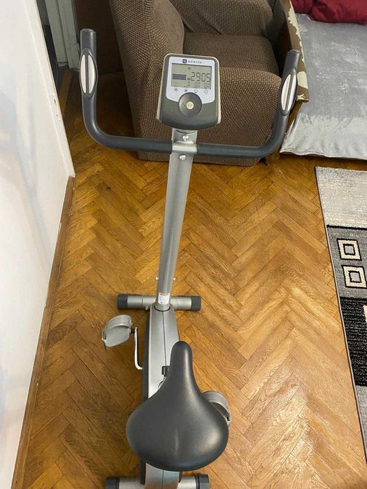 Bicicleta fitness magnetica Domyos pt slabit, tonifiat
