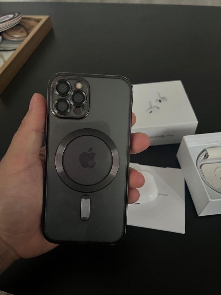 Iphone 12 pro + airpods pro 2 generation