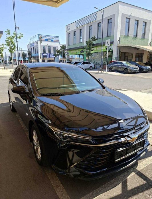 Chevrolet Monza 1,5 va 1,3