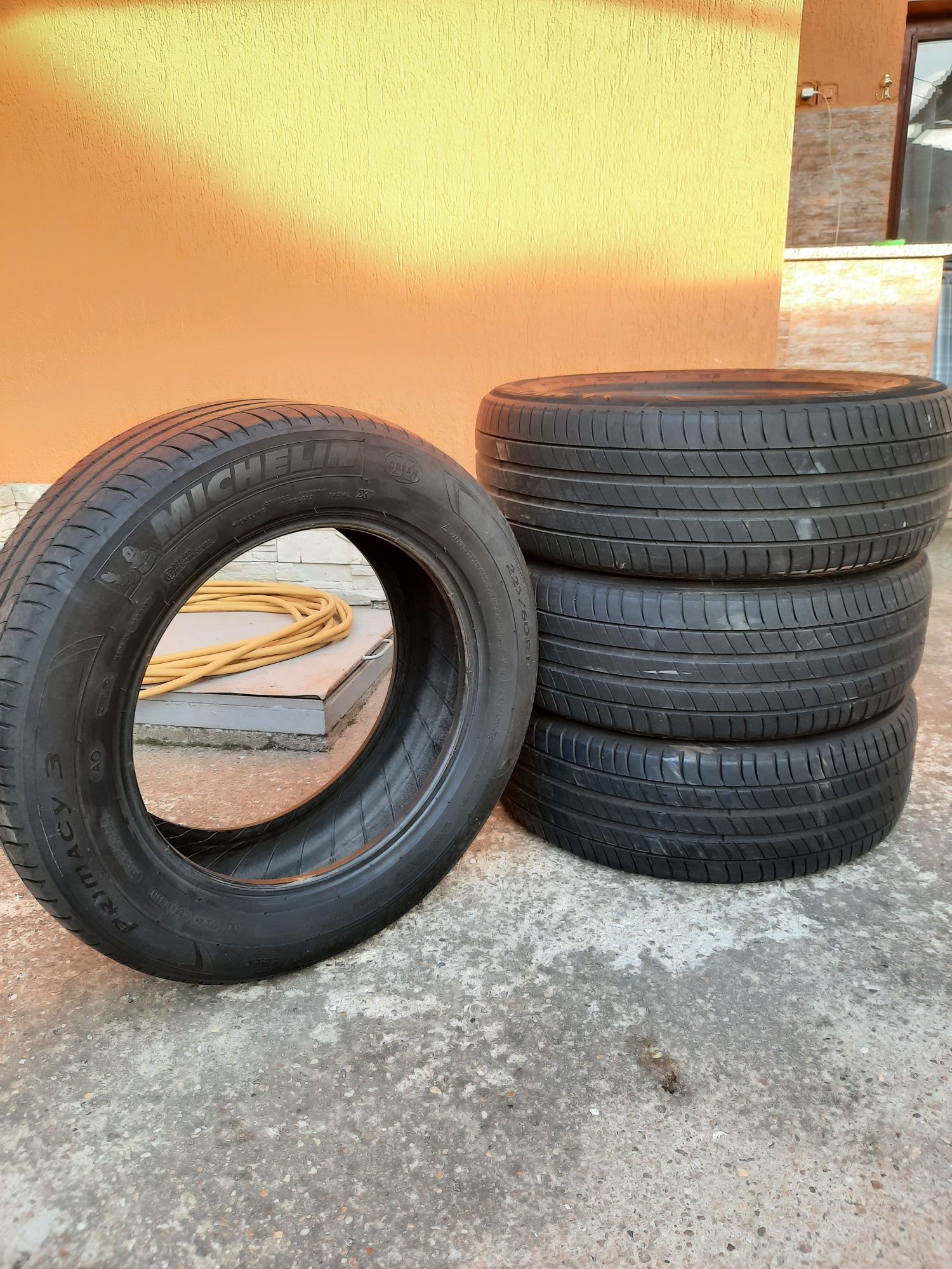 Michelin 225/60R17